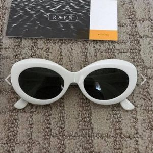 RAEN Eyewear Luxury Wig White Round Sunglasses